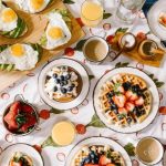 Online vacation planning resources for foodies
